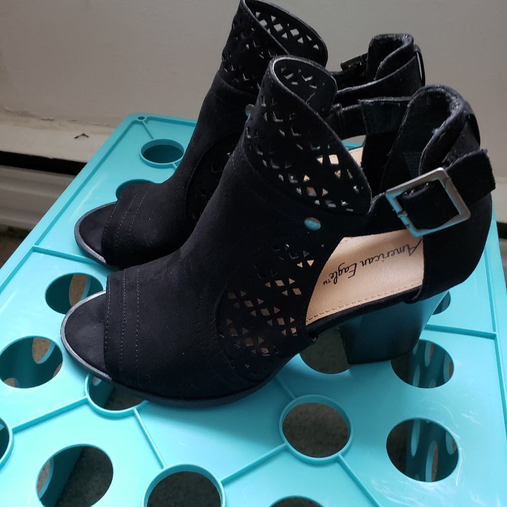 American Eagle Black Open Toe Booties Boots size 8, used once